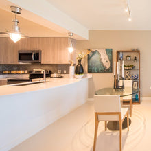 Laden Sie das Bild in den Galerie-Viewer, The American Dream: Ihre US-Meldeadresse in Miami