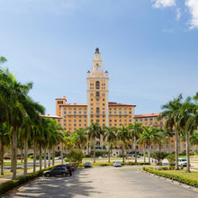 Laden Sie das Bild in den Galerie-Viewer, The American Dream: Ihre US-Meldeadresse in Miami